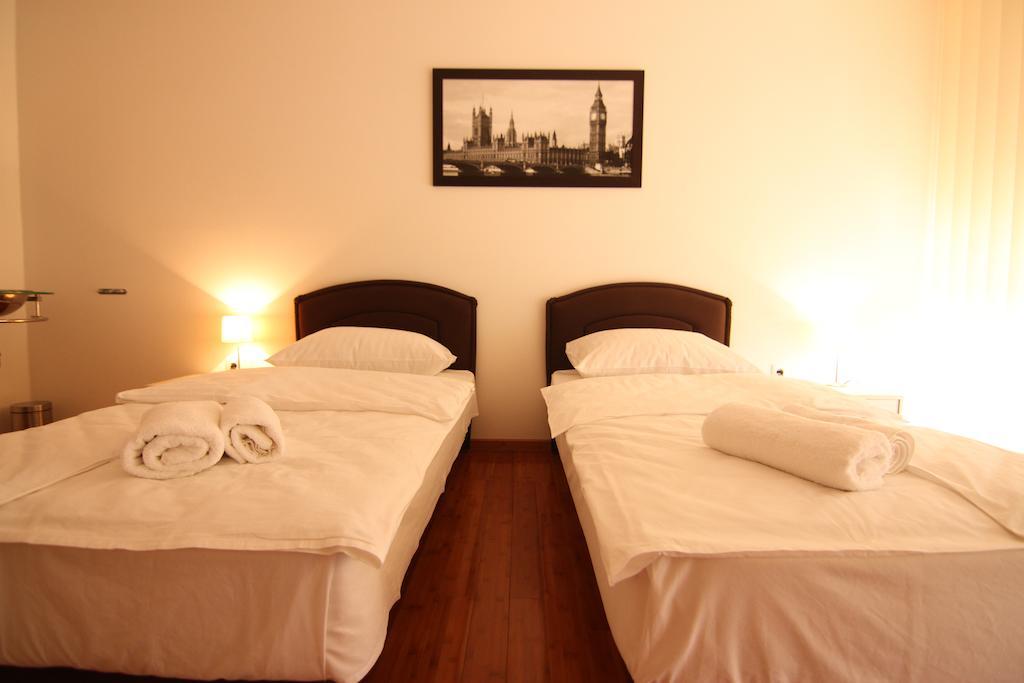 Rooms Xxl Zagreb Buitenkant foto